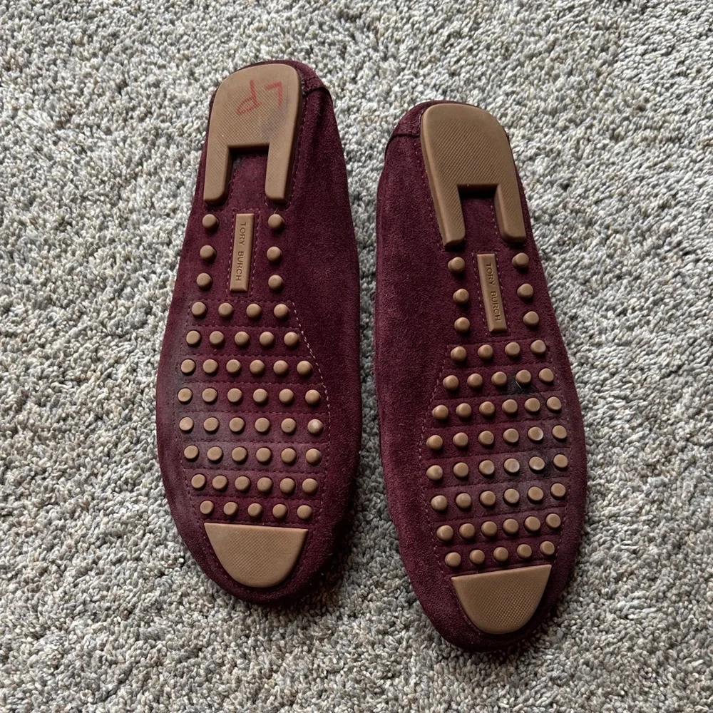 Tory Burch Women's Burgundy Suede Loafers Size 9 - Picture 2 of 3